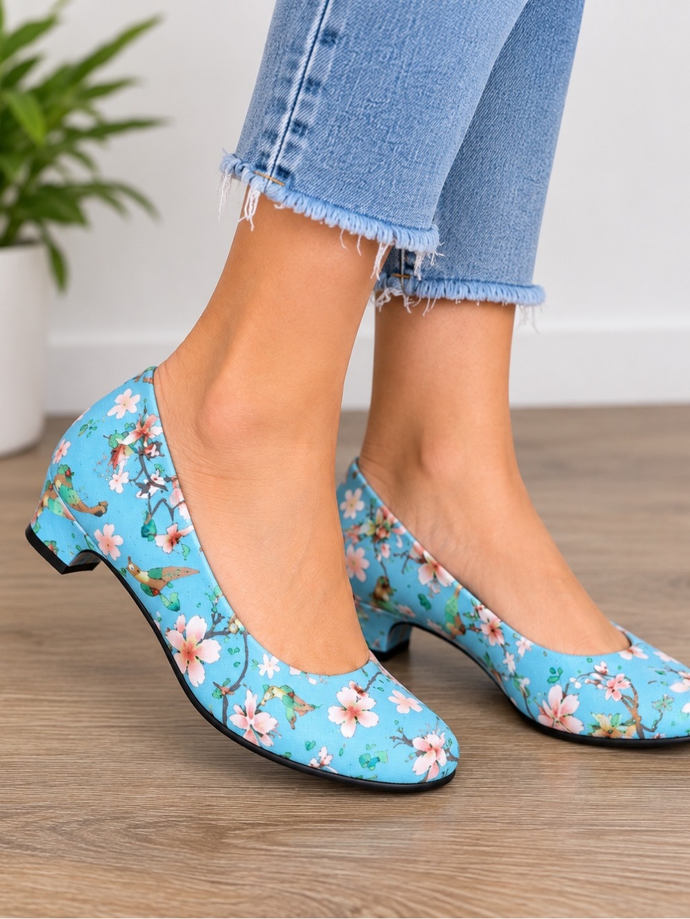 Soft Style Hush Puppies Women’s Floral Blue Low Heel Pumps 8.5 cottagecore